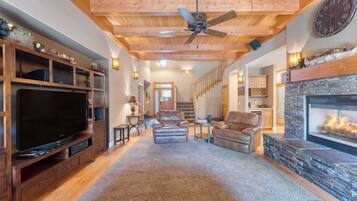 Rumah (4 Bedrooms) | Interior