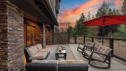 Luxe All-season Retreat by Avantstay Prime Location, Near Skiing