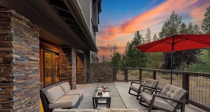 Luxe All-season Retreat by Avantstay Prime Location, Near Skiing