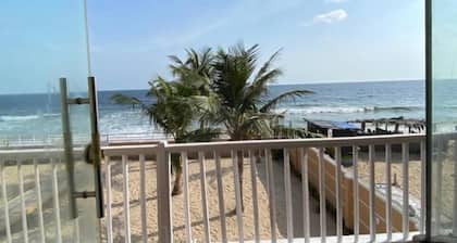 Wavecrest Beach Hotel & Resort