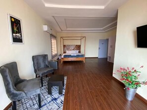 Deluxe Room, Balcony, Sea View | Desk, laptop workspace, free WiFi - Wavecrest Beach Hotel & Resort (Lekki)