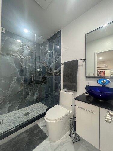 Chic 1-bedroom apartment with AC, WiFi in fantastic Fort Myers