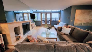 Smart TV, books, music library