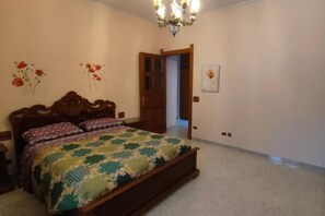 2 soverom, strykejern/-brett, wi-fi og sengetøy