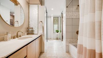 Shower, hair dryer, towels