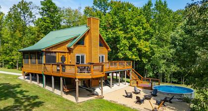 9 Oaks Log Cabin of Brown County