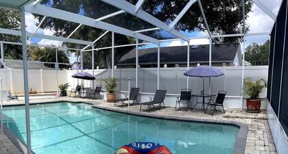 Cozy Studio with Microwave, Mini Fridge & Coffee Maker, Perfect for Short Stays!