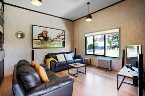 Maison, vue jardin | Coin séjour