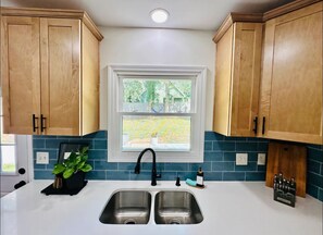 Private kitchen - Newly Renovated 3bed Home Close to Mercedes Benz (Atlanta)