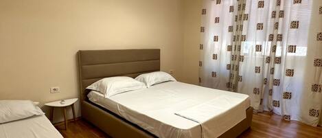 2 Schlafzimmer, Bügeleisen/Bügelbrett, WLAN, Bettwäsche