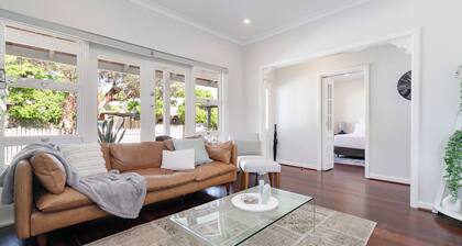 Guildford Cottage | Swan BnB Management
