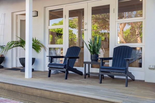 Terrace/patio - Guildford Cottage by Swan BnB Management (Guildford)