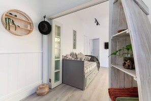 1 soverom, strykejern/-brett, wi-fi (inkludert) og sengetøy