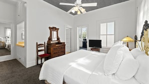 1 bedroom - Two Bedrooms with One King and One Full Bed, microwave and mini fridge (Comfort)