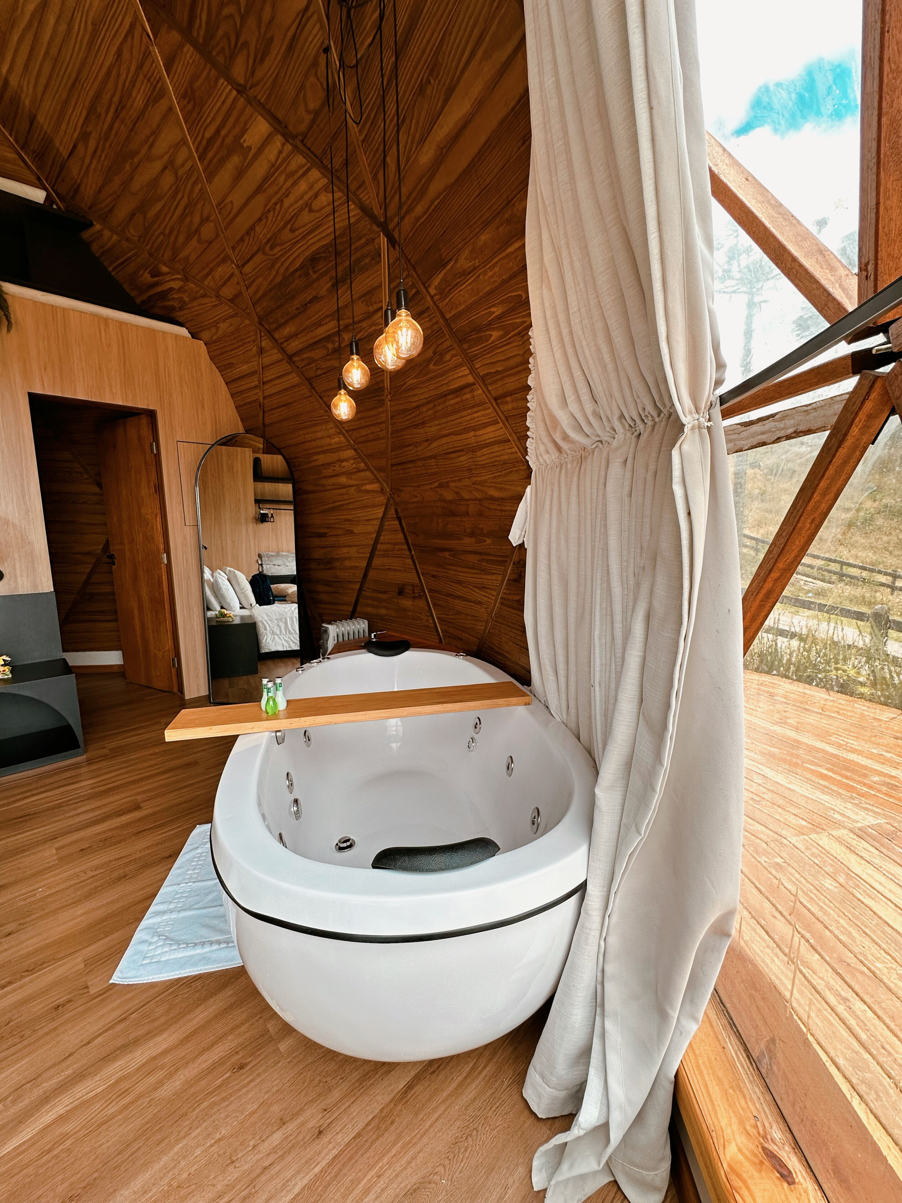 Private spa tub
