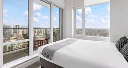 Cozy 3-bedroom condo with WiFi, fitness room in welcoming Kitchener