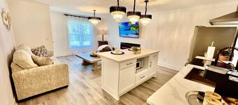 Luxury City Loft in Gainesville D