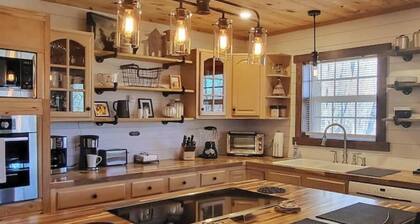 Bit Of Heaven - Cabin Retreat