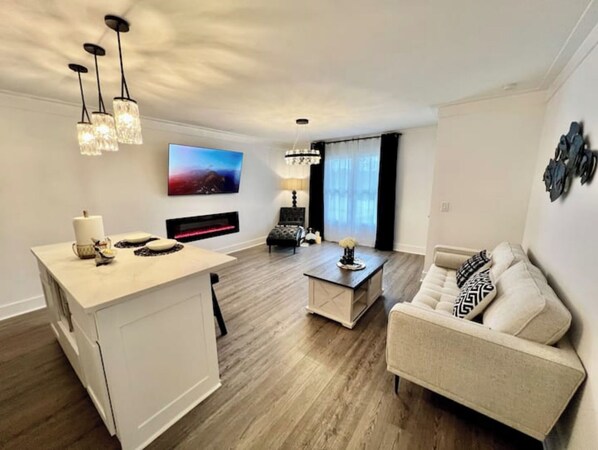 Télévision, cheminée