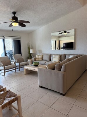 スマートテレビ、暖炉