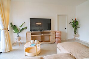 3 Schlafzimmer, Schreibtisch, Bügeleisen/Bügelbrett, kostenloses WLAN