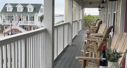 Church Street #6 - Charming 1-bedroom condo walkable downtown Swansboro