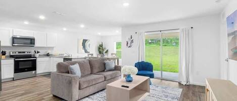 Televisión, oficina