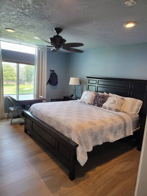 4 bedrooms, iron/ironing board, free WiFi, bed sheets