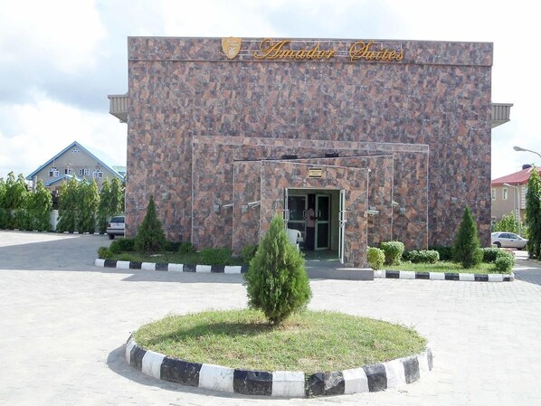 Front of property - Amador Suites Lekki (Lekki)