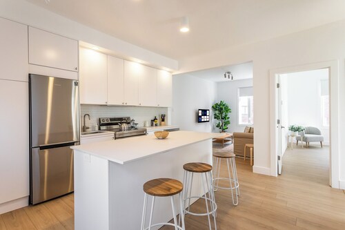 HOMA-Comfort&Style-2BR-Spacious-Natural Light-FeelHome-A/C-SelfCheckIn-Metro