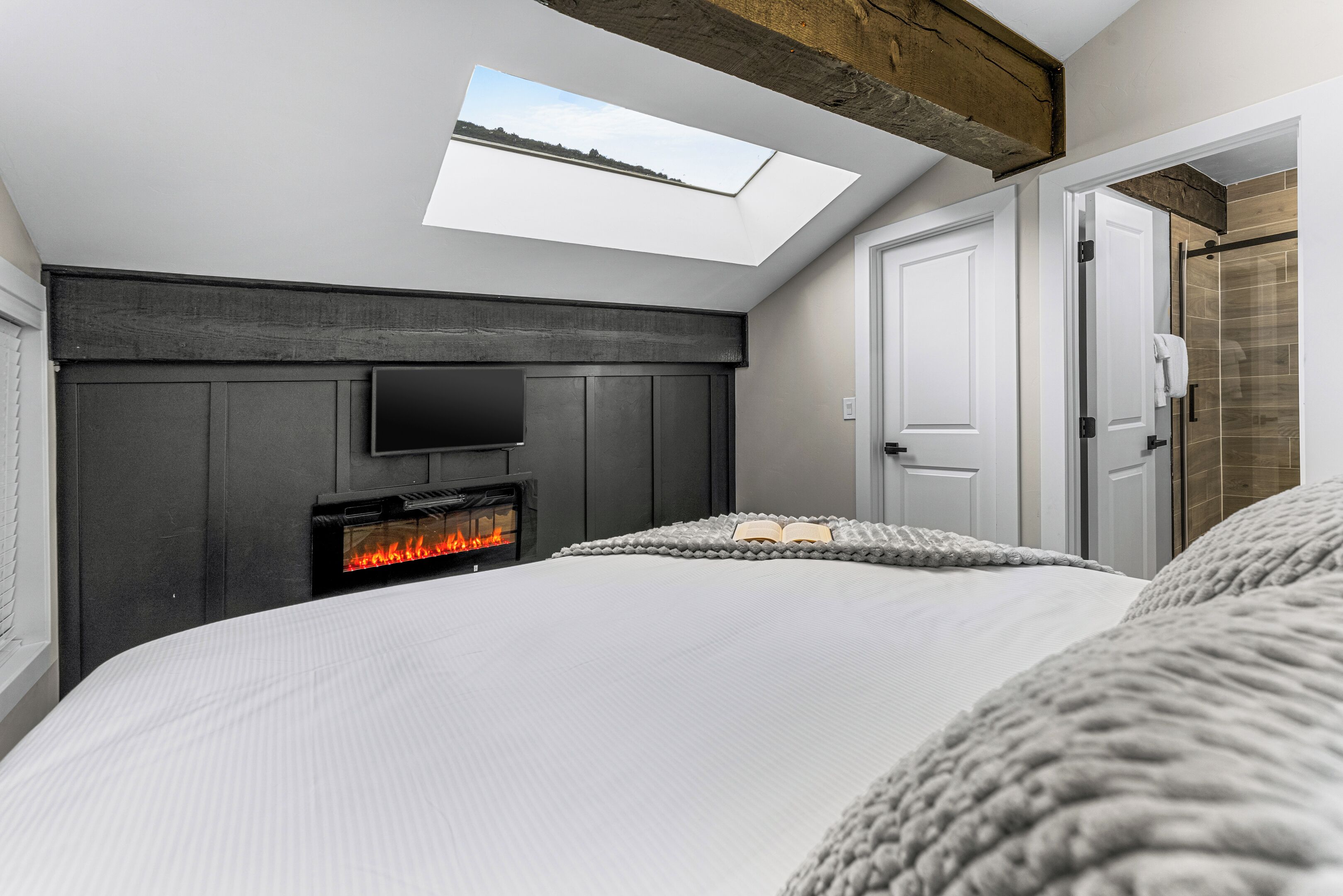 3 habitaciones, tabla de planchar con plancha y wifi gratis 