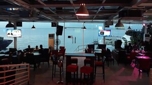 Bar (on property) - Prest Cruise Waterfront Hotel (Lekki)