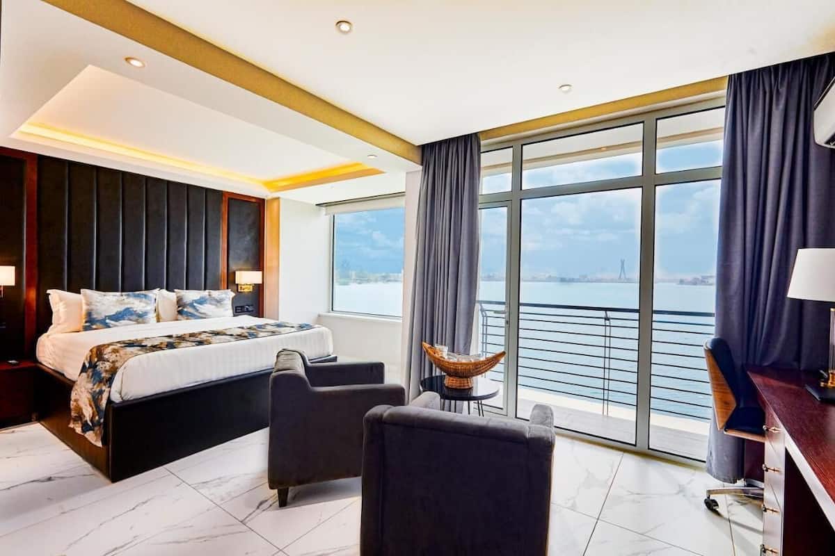 Habitación Deluxe, vistas al mar | Escritorio, espacio para trabajar con un portátil, wifi gratis