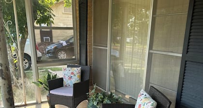 Lottie Mae’s Place has a warm cozy homely vibe. 2 minutes from town