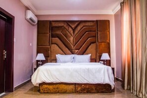 Comfort Room, Balcony, City View | 1 bedroom, desk, laptop workspace, free WiFi