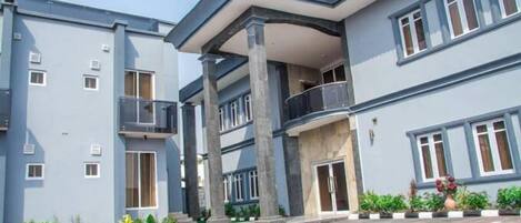 Facciata della struttura