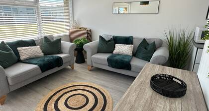 Dog Friendly Chalet Near Hemsby Beach