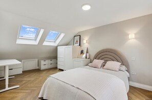4 Schlafzimmer, Bügeleisen/Bügelbrett, WLAN, Bettwäsche