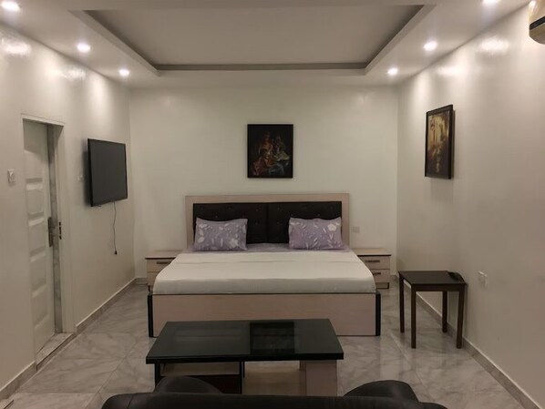 Phòng Deluxe, ban công, quang cảnh thành phố | Bàn, khu vực làm việc phù hợp cho laptop 