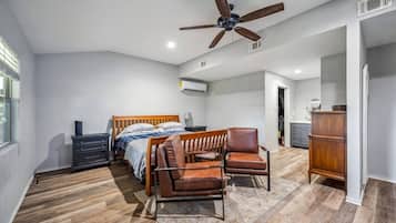 3 soverom, skrivebord, strykejern/-brett og wi-fi (inkludert)