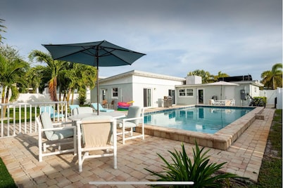 Coral Cottage Pool/Beach/Golf