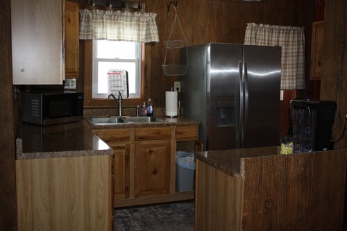  Country Comfort, 3 BR DR LR Kitchen & FB. Large yard.
East Freedom PA