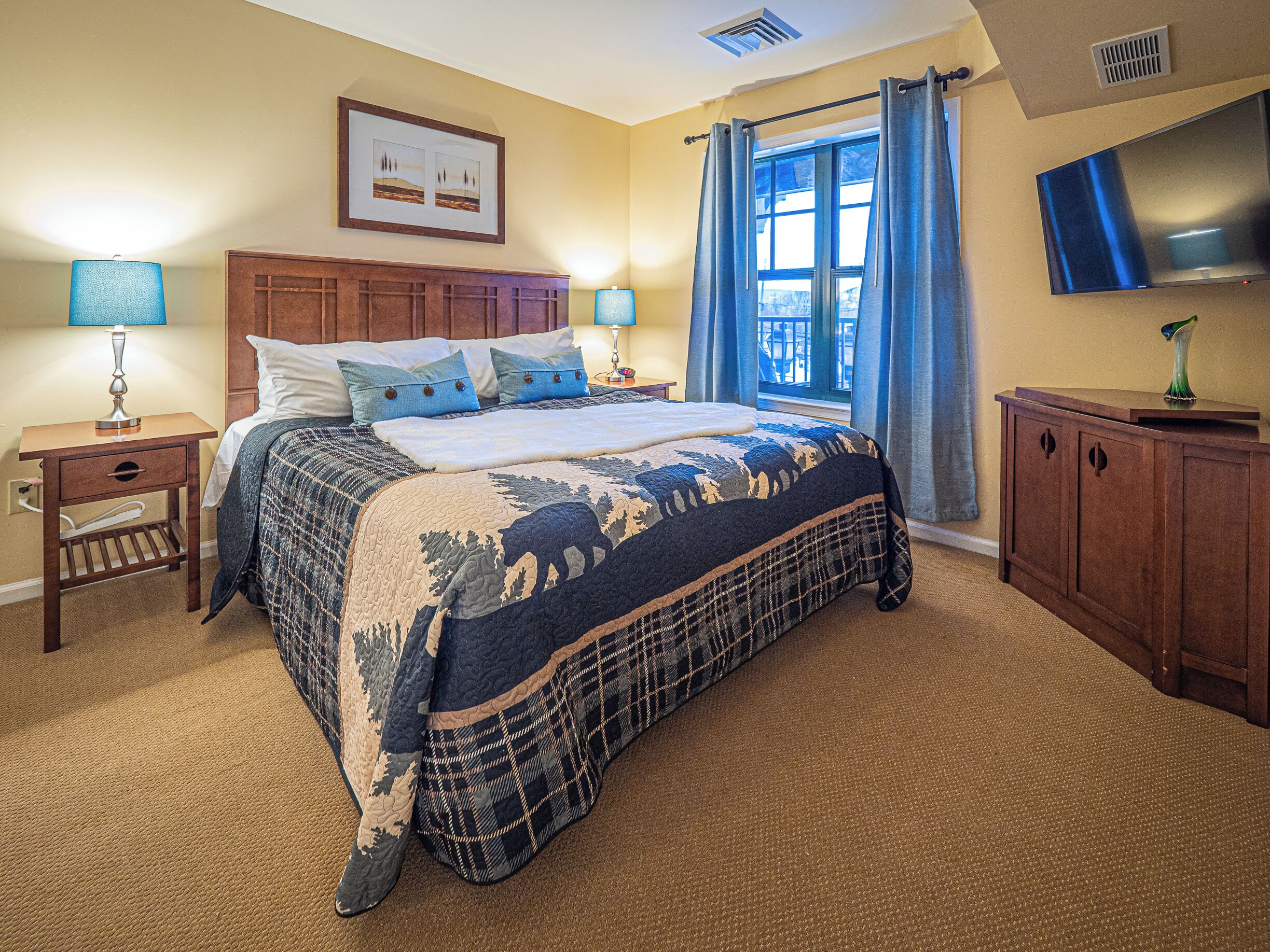 1 dormitori, escriptori, planxa i posts de planxar i wifi gratuïta 