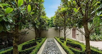 Oasis on Belmont Lane