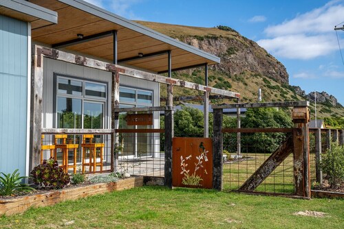 Aramoana Beach Escape