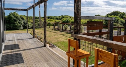 Aramoana Beach Escape