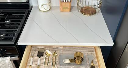 3-bedroom house in charming Newark with AC, WiFi. Enjoy your stay