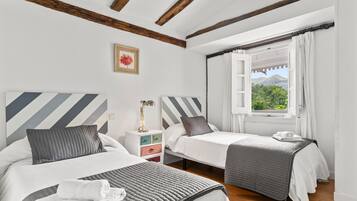 2 chambres, Wi-Fi gratuit, draps fournis