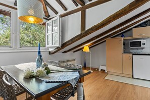 Dining - Casa Las Indianas 'Apartment 2' with Mountain Views, Shared Garden & Wi-Fi (Selores)