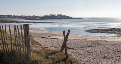 Guesthouse 'Chambre Ildut' with Shared Garden and Wi-Fi